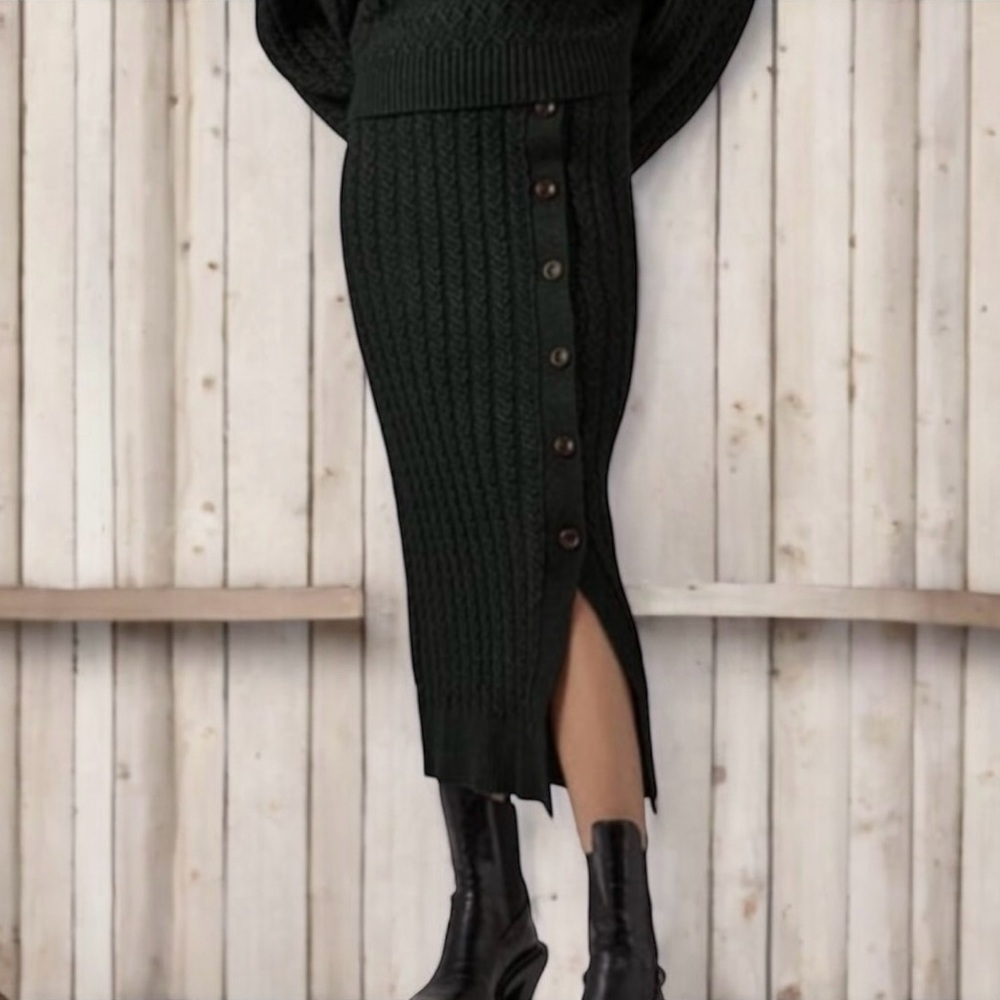 ZARA DARK GREY KNIT SWEATER SKIRT SIZE SMALL BUTTON DETAIL